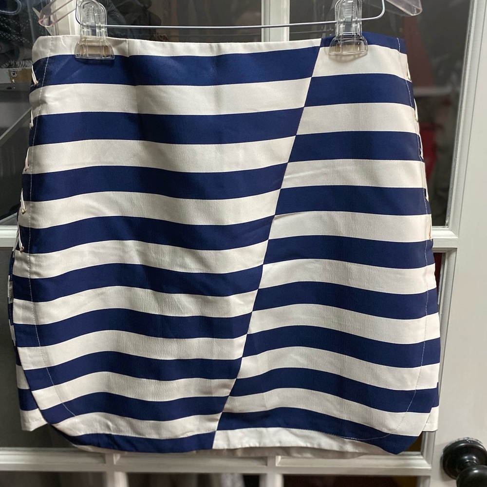 NWOT Anthropologie Maeve Skirt size L Navy Blue Short Striped Nautical Lined
